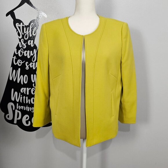 Tahari Woman's Chartreuse Green Short Open Tailored Lined Jacket Blazer - Picture 4 of 10